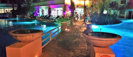 公寓式客房, 1 间卧室, 吸烟房, 阳台 | 泳池 | 室外游泳池