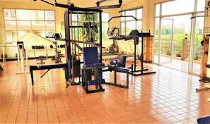 Rum - 1 sovrum - rökare - balkong | Fitnesscenter