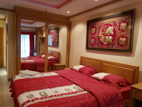 Condo, 1 Bedroom, Smoking, Balcony | 1 bedroom - Jomtien Beach Condominium 5th Floor Modern Studio Apartment Pattaya (Pattaya)