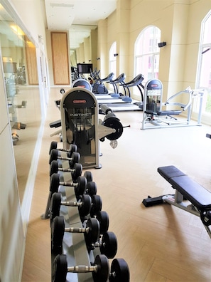 Condo, 1 Bedroom, Smoking, Balcony | Fitness facility