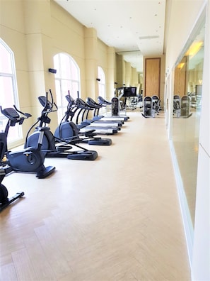 Condo, 1 quarto, para fumantes, sacada | Sala de fitness