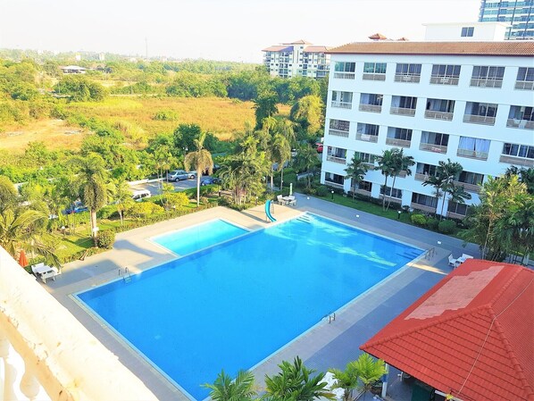 View from property - Baan Suan Lalana Sa 1 Bedroom Apartment With Pool View Pattaya (Pattaya)