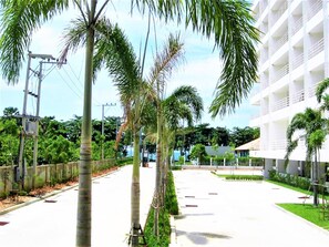 Condo, 1 Bedroom, Smoking, Balcony | Front of property - View Talay 8 Large Studio Apartment With sea View Pattaya (Pattaya)