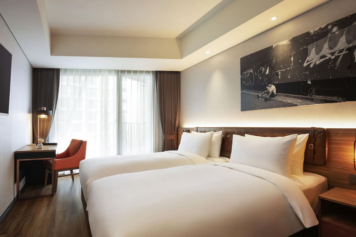 Deluxe Room, 2 Single Beds, Balcony (Superior)