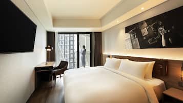 Deluxe Room, 1 King Bed, Balcony (Superior) | Premium bedding, in-room safe, individually furnished, desk