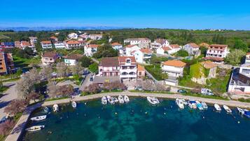 Apartment, 2 Bedrooms, Balcony, Ocean View | Front of property