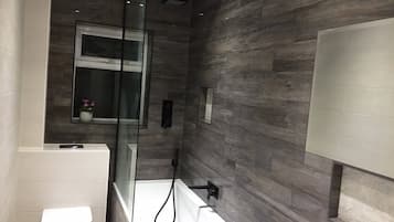 Habitación, 1 habitación | Baño | Toallas
