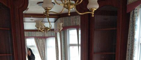 木屋, 2 間臥室, 庭院, 湖景 | 餐廳