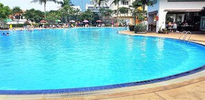 Condo, 1 Bedroom, Balcony, City View | Pool | Outdoor pool - Fully Equipped Studio Apartment View Talay 1 Pattaya (Pattaya)