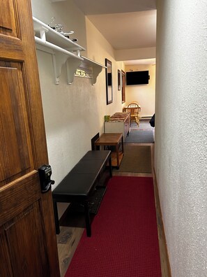 Interior - Base area Unit! Short walk to lift! Clean and comfortable! Best deal (Durango)