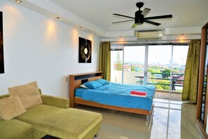 Condo, 1 chambre, fumeur, balcon | 1 chambre