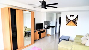 Condo, 1 Bedroom, Smoking, Balcony | Interior