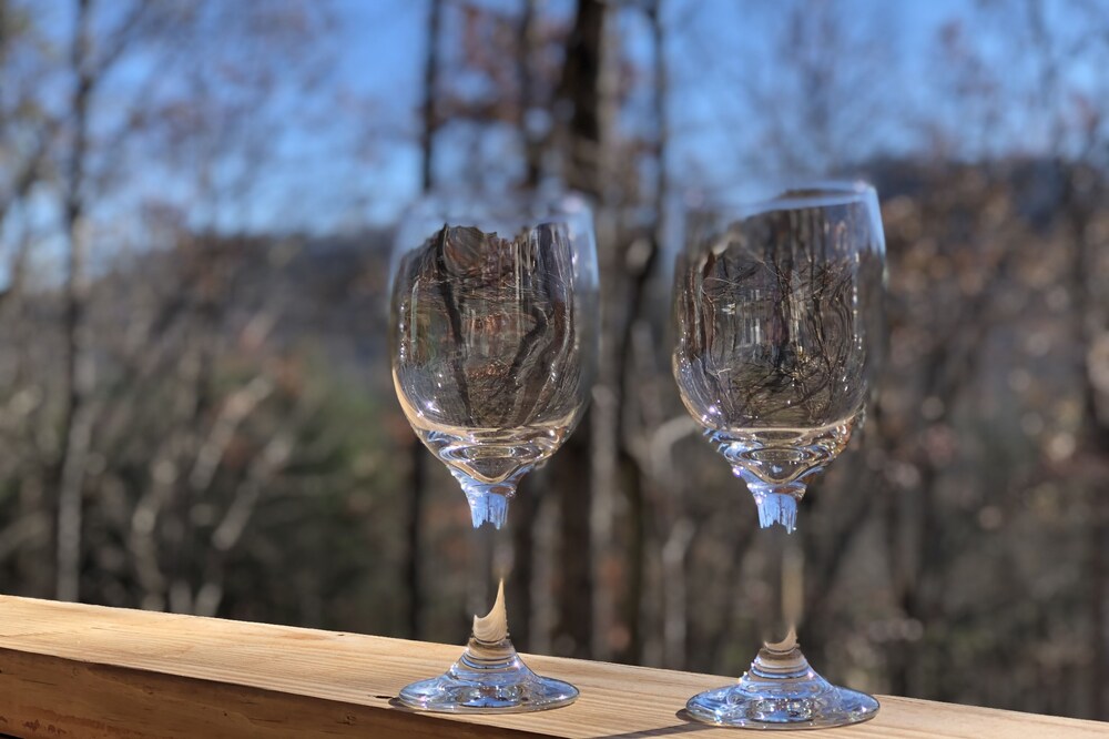 Mountain Views, Fire Pit, Minutes From Downtown Asheville