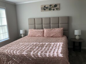 3 間睡房、熨斗/熨衫板、可攜式嬰兒床、Wi-Fi