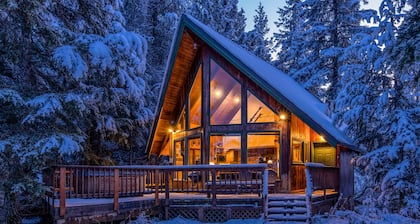 Dog-friendly Chalet W/great Views & Sauna, Near the Slopes