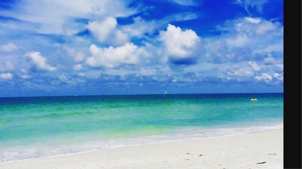 Sunny PaG Island rental w/bikes-just steps2beach