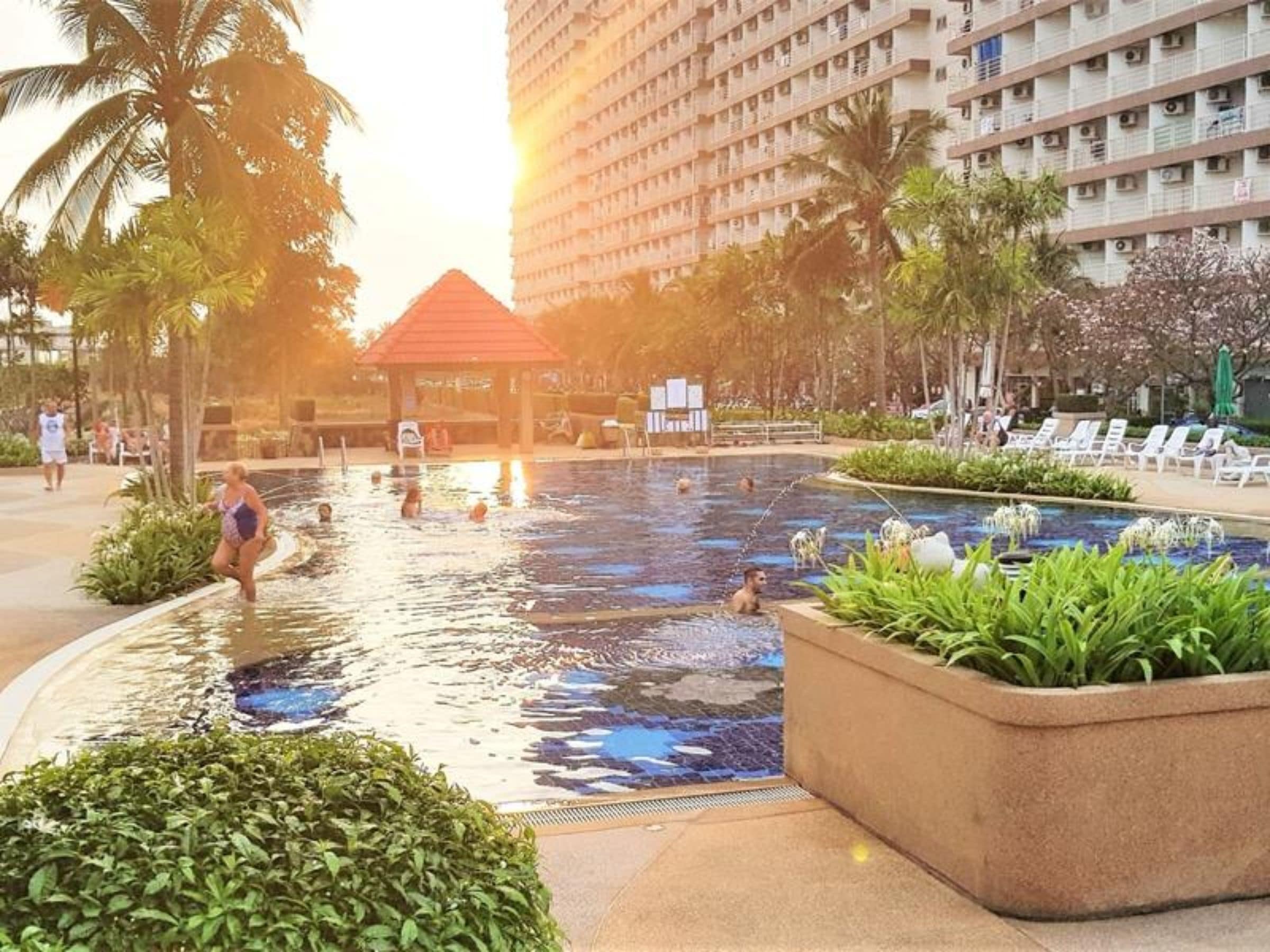Apartment, 1 Bedroom, Smoking, Balcony | Pool