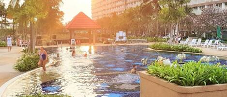 Apartment, 1 Bedroom, Smoking, Balcony | Pool