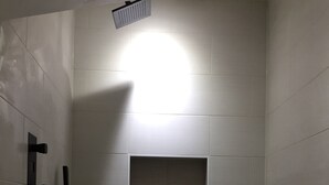 Zimmer, 1 Schlafzimmer | Dusche im Bad