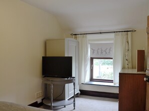 4 Schlafzimmer, kostenloses WLAN, Bettwäsche