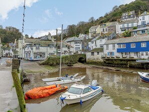 Marina - 1 bedroom accommodation in Polperro, near Looe (Polperro, near Looe)