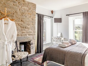 4 camere, Wi-Fi gratuito, lenzuola