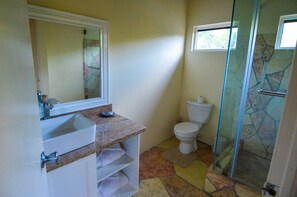 Bathroom - Piton Grandeur (Soufrière)