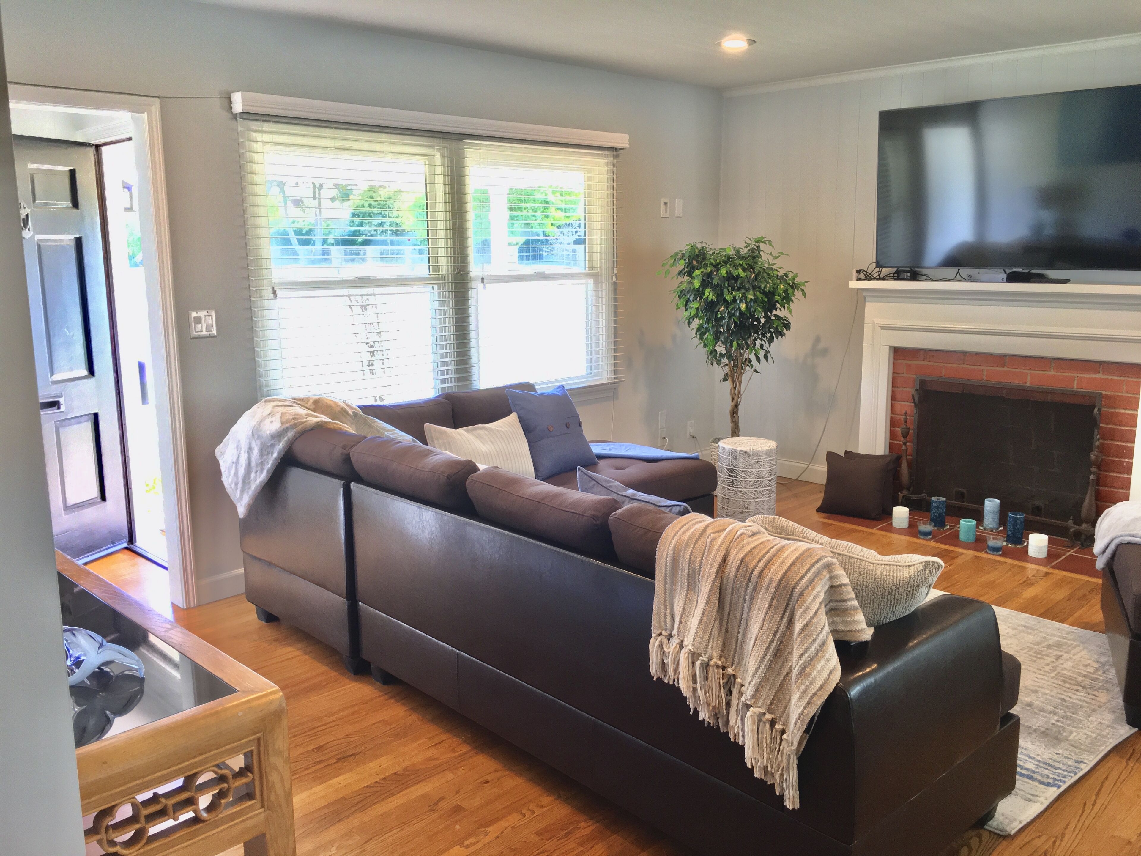 Welcome to Casa del Mar, your home away from home.