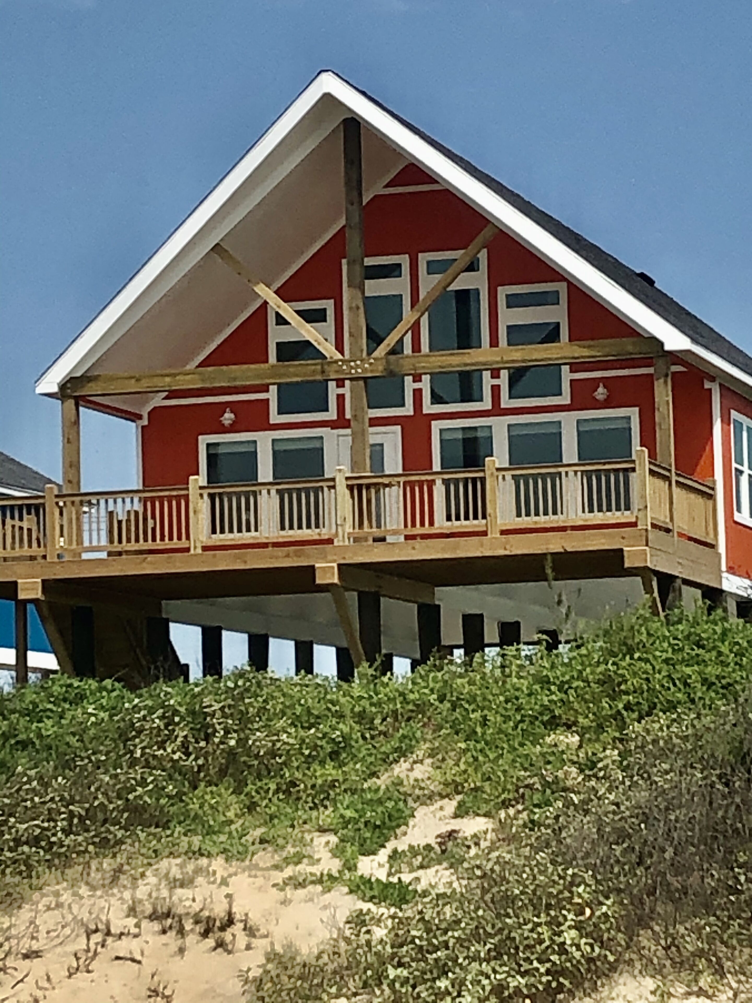 FAMILY BEACH FRONT-House with loft