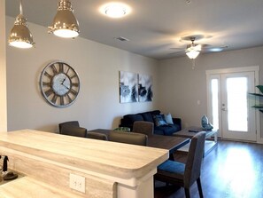 Apartment, 2 Bedrooms | Living area