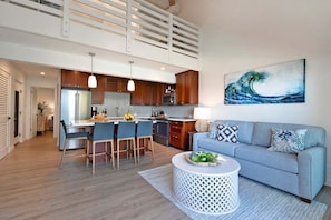 Smart TV - Relaxing Getaway OceanFront 2BD wPool AC - Hoyochi Nikko 201 (Lahaina)