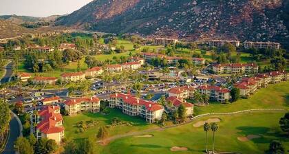 Christmas Welk San Diego California 1 bedroom (inquire about 2bdrm lockoff)