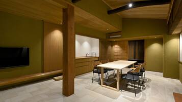 Luxury sweet | In-room dining