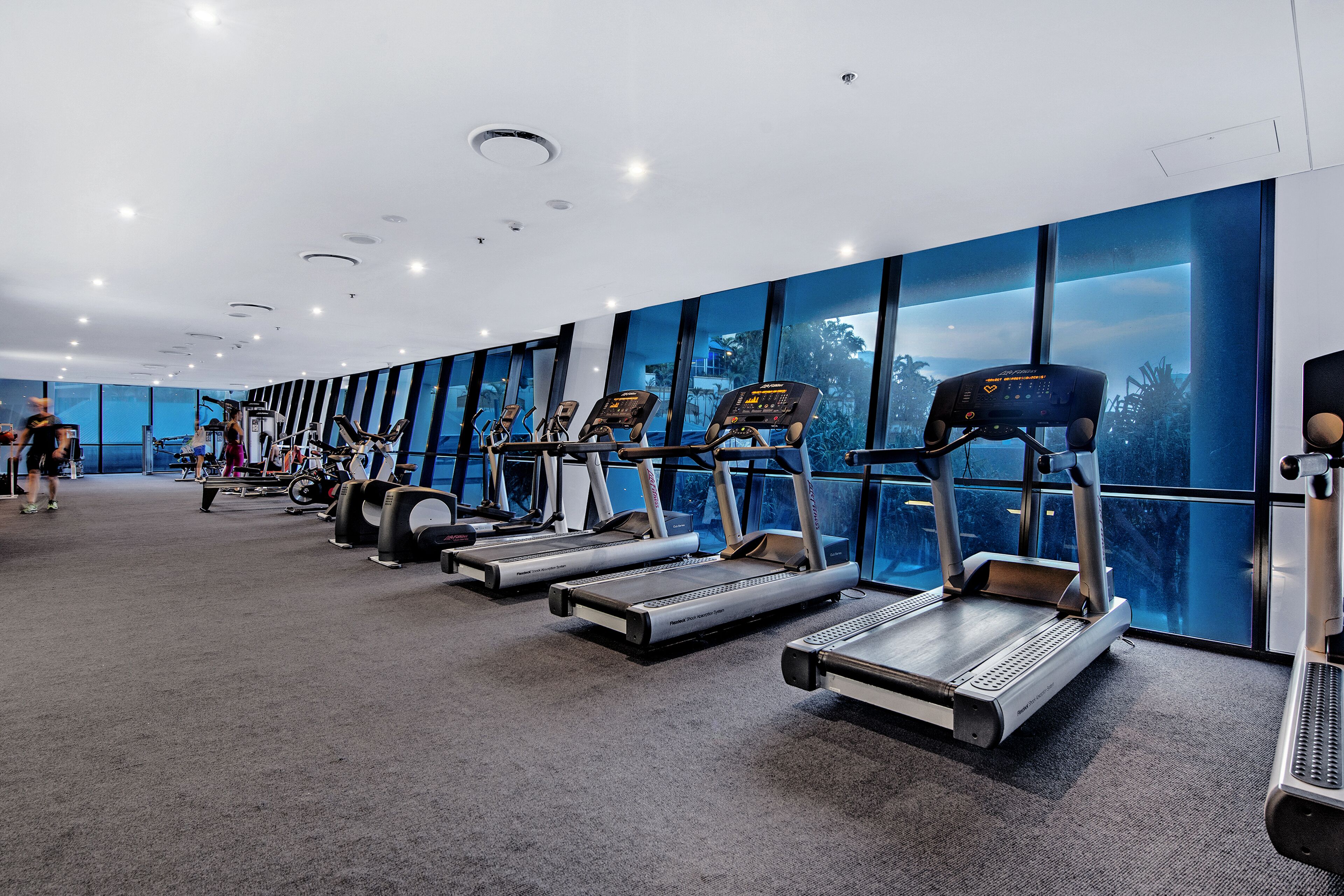 SLEEPS 5 HEART OF CI — image 26