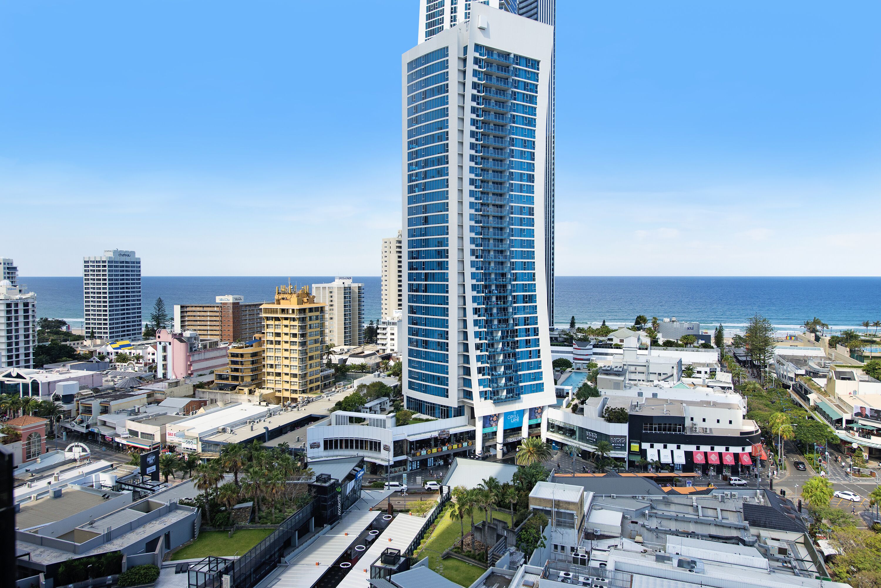 SLEEPS 5 HEART OF CI — image 21