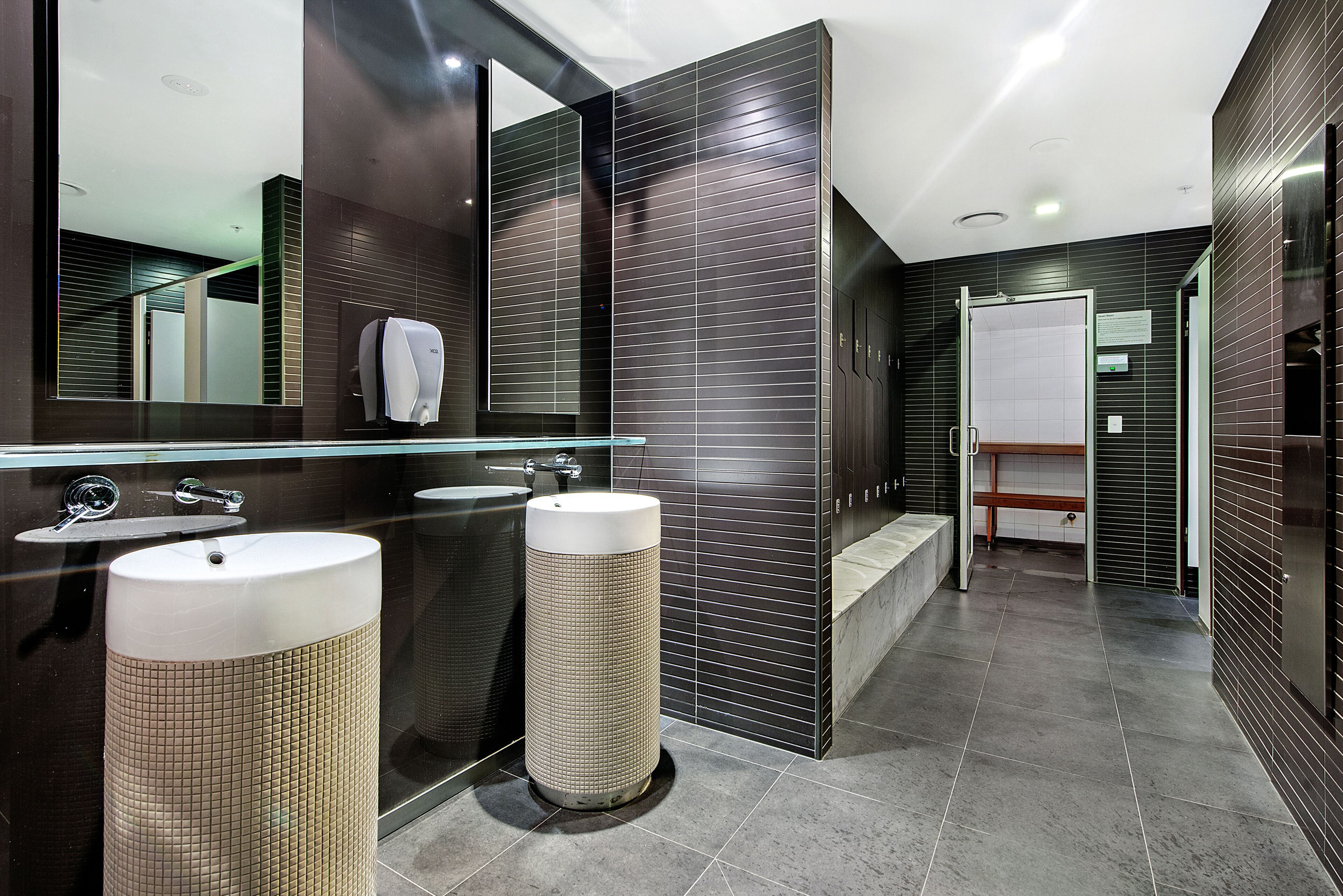 SLEEPS 5 HEART OF CI — image 20