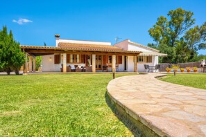 Exterior - Rural Country House with Pool, Wi-Fi, Lawn and Veranda (POLLENSA)