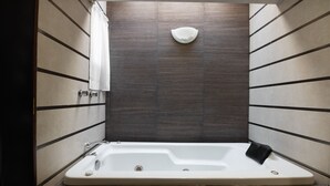 Habitación superior, 1 cama doble | Baño