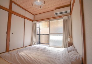 บ้านพัก, 2 ห้องนอน | 2 ห้องนอน, พื้นที่ทำงานแบบใช้แล็ปท็อป, ผ้าม่านกันแสง, Wi-Fi ฟรี
