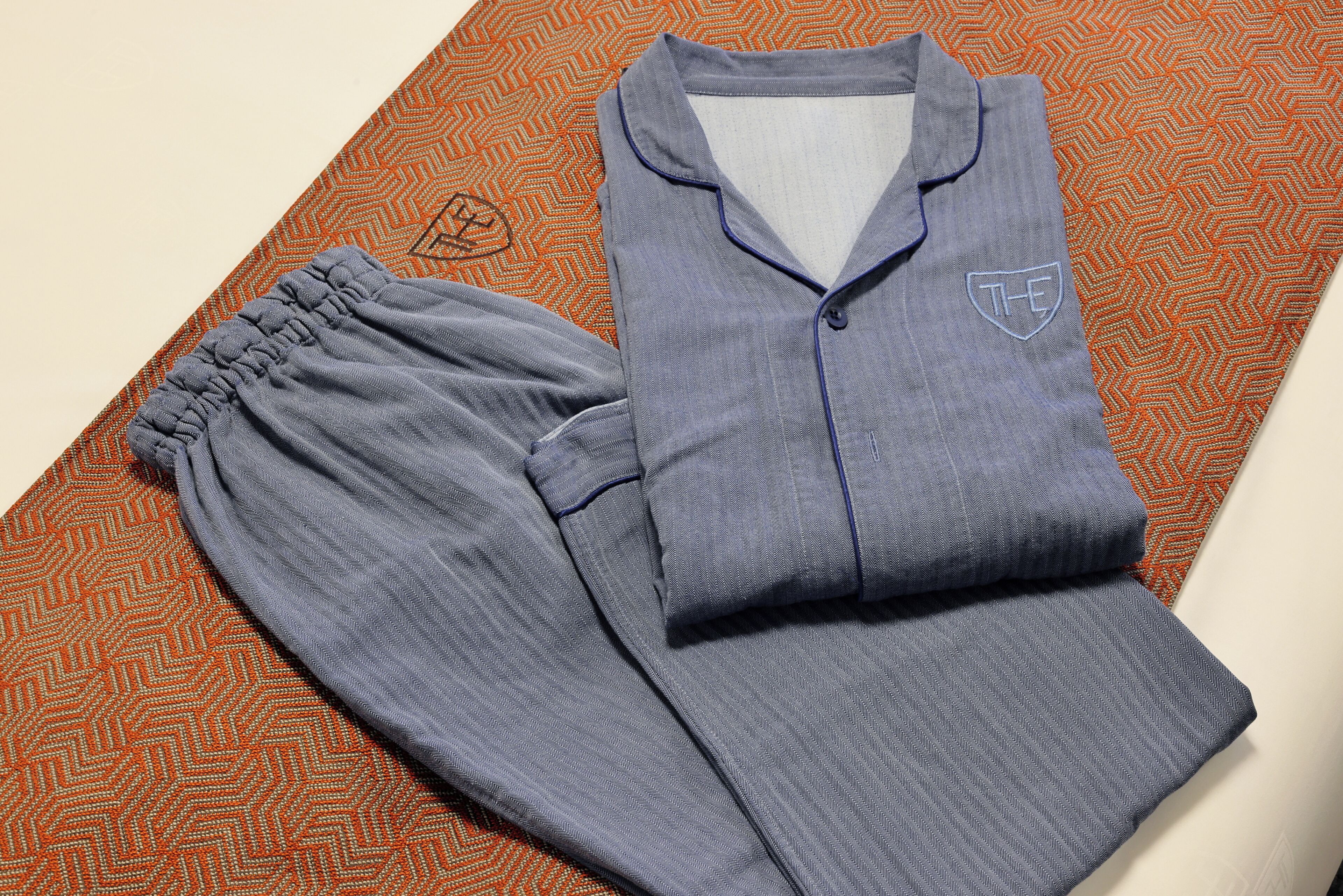 1 bedroom, down duvets, in-room safe, blackout curtains