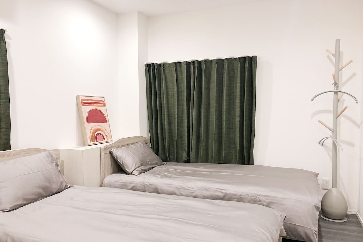 Apartment (303) | 1 bedroom, blackout drapes, free WiFi, bed sheets