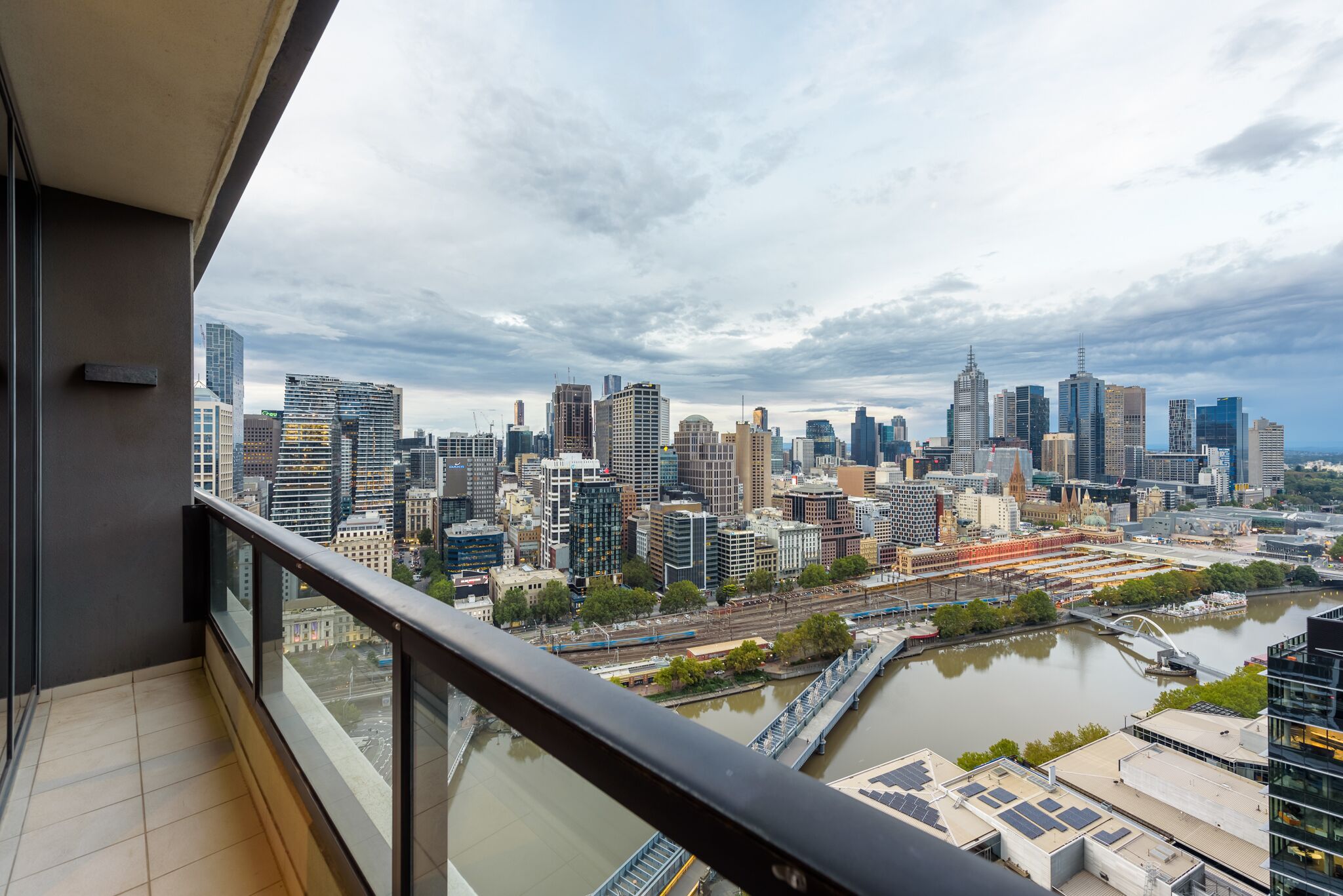 Exclusive Stays - Freshwater III — image 12