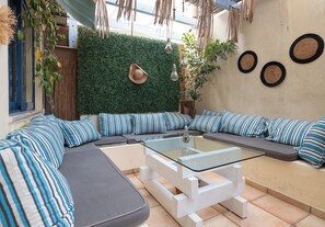 Mặt tiền nơi lưu trú