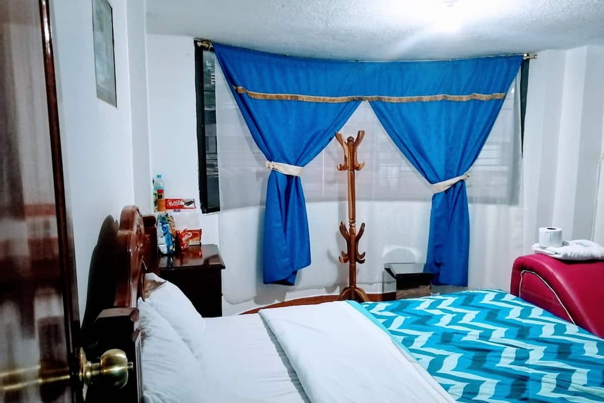 Habitación doble, 1 cama Queen size, baño privado | Wifi gratis y ropa de cama