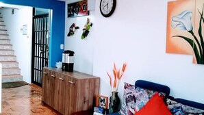 Lobby - HOSTAL GAVIOTA DEL SUR TRES (Quito)
