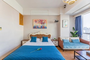 Deluxe Double Room | Desk, blackout drapes, free WiFi, bed sheets