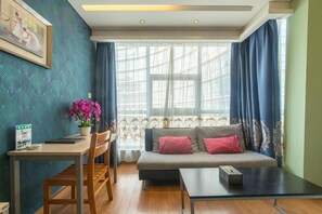 Loft, 2 Double Beds | Desk, blackout drapes, free WiFi, bed sheets