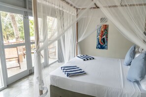 In-room safe, free WiFi, bed sheets