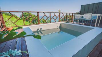 Fifth Room | Terrace/patio