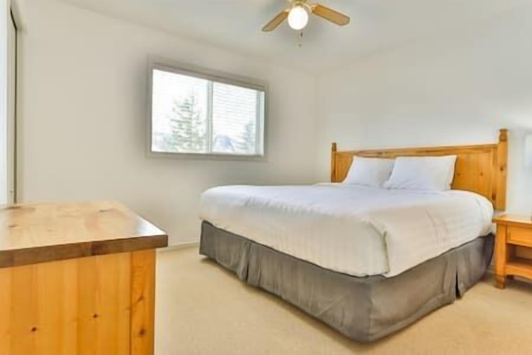 Riverside 3 Bedroom, 2 Storey Townhouse